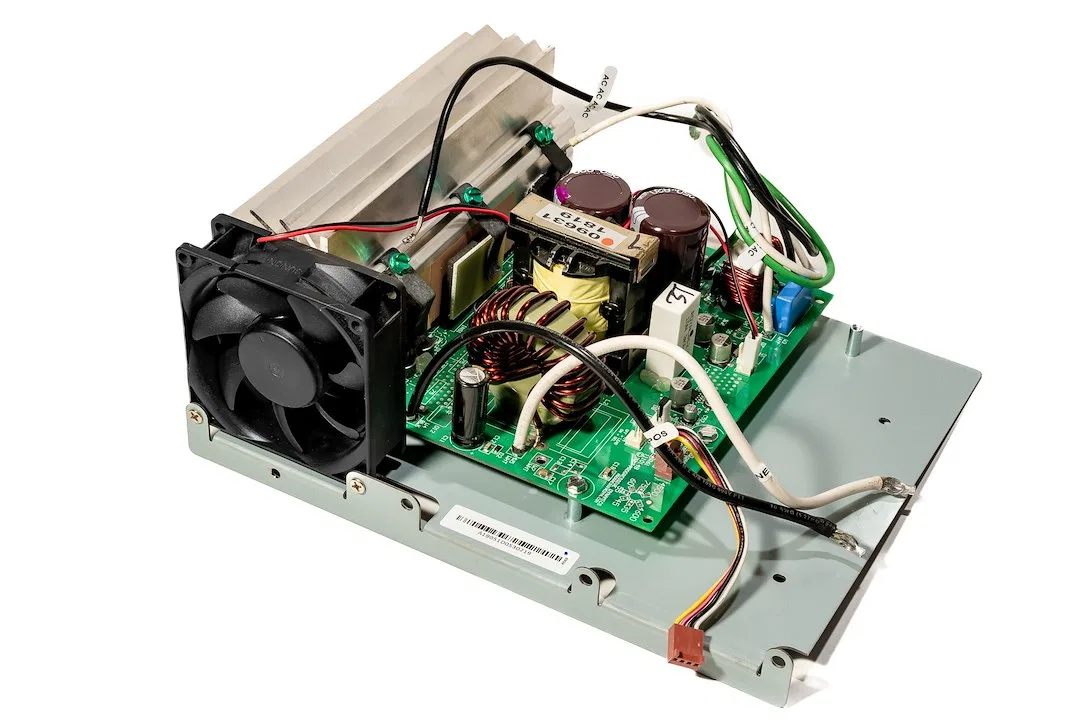 PD4560CSV – PROG DYNAMIC Power Converter, Replacement Section Converts 105 To 130 Volt AC To 13.6 Volt DC 1000 Contin...